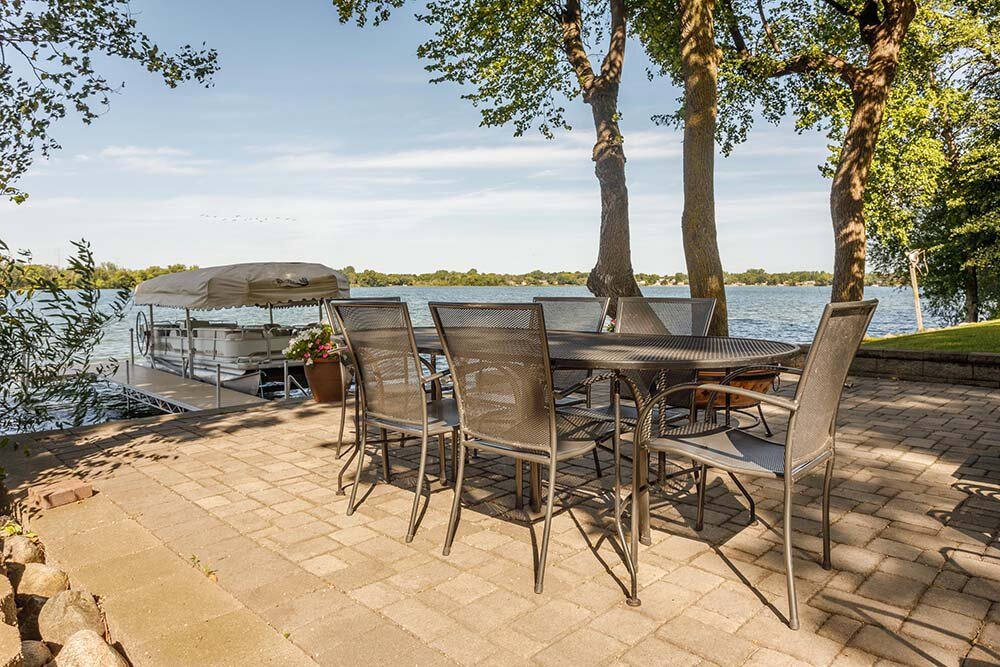 patio lake homes for rent MN