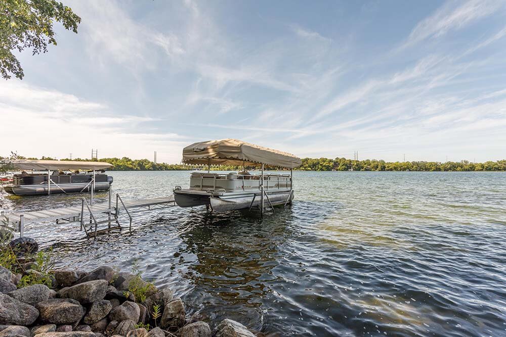 pontoon boat slip rental mn